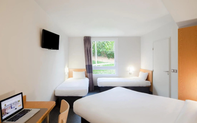 B&B HOTEL Marne-la-Vallée Torcy Gare 3 étoiles