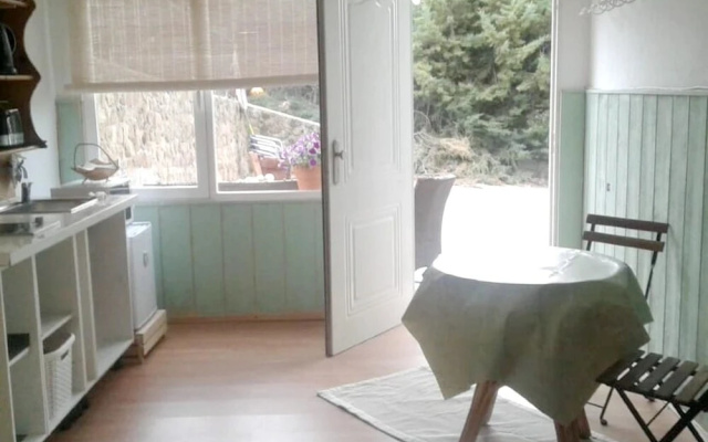 Studio in Robledo de Chavela, With Wonderful Mountain View