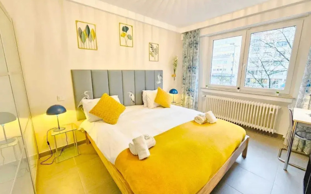 Exceptional 1BR Apartment in center