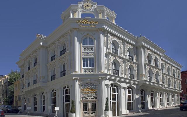 Albatros Premier Hotel Турция, Стамбул - 10 отзывов об отеле, цены и фото номеров - забронировать отель Albatros Premier Hotel онлайн вид на фасад