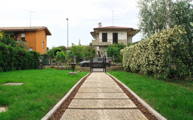Sirmione ' S Flower- Cir 017179-Cni-00423