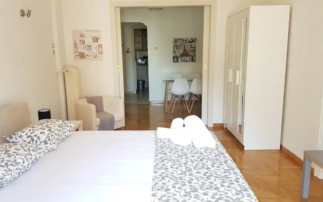 Errathens Wheat Apartment - Athens Center, 3 Bd, 1 Bath