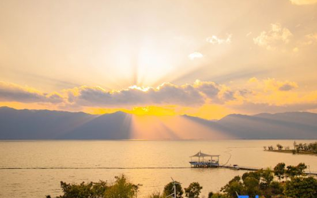LS Inn(Dali Liangsu)-Lake View