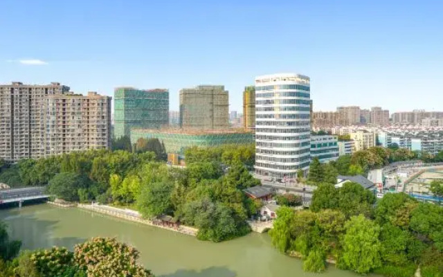 MAX E-sports Hotel (Daguan Xiangjisi Road Branch)