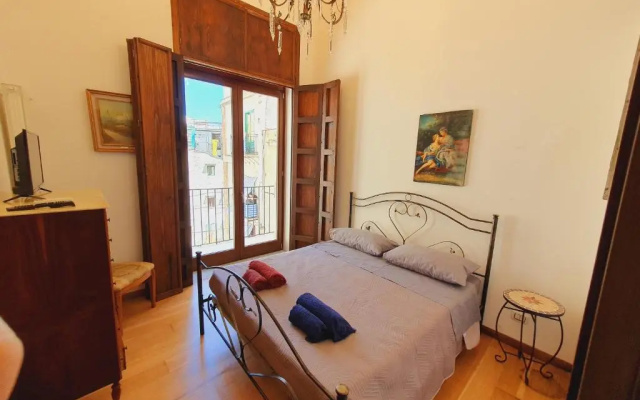 "Guttuso tribute suite" experience apartment