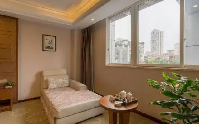 Lv Zhou Hotel