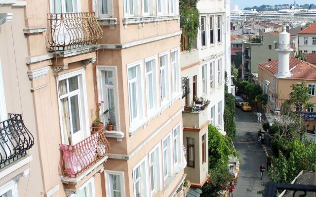 Cheers Meetown Hostel Стамбул вид на фасад