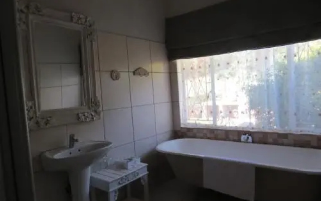 Rohrs Farm Guesthouse