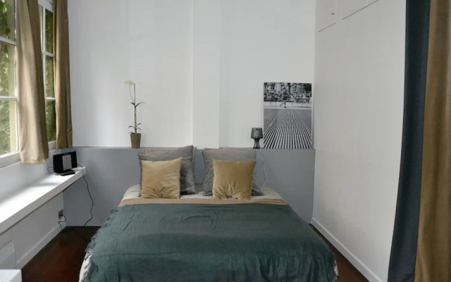 Modern Apartment in Île-de-france With Private Terrace