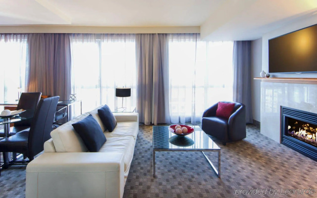 Warwick Le Crystal - Montréal