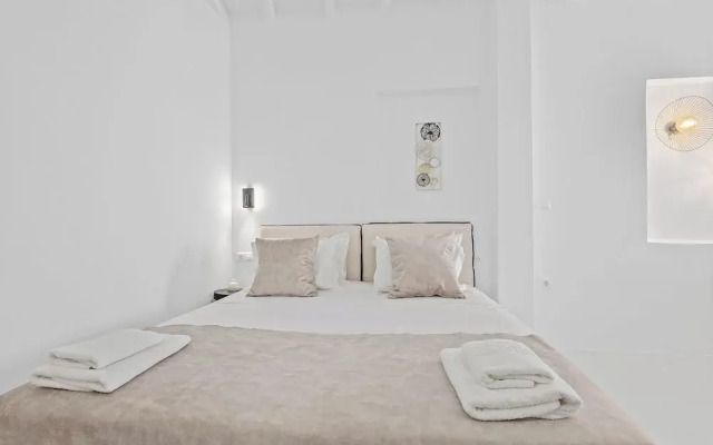 Heart of Mykonos Suites