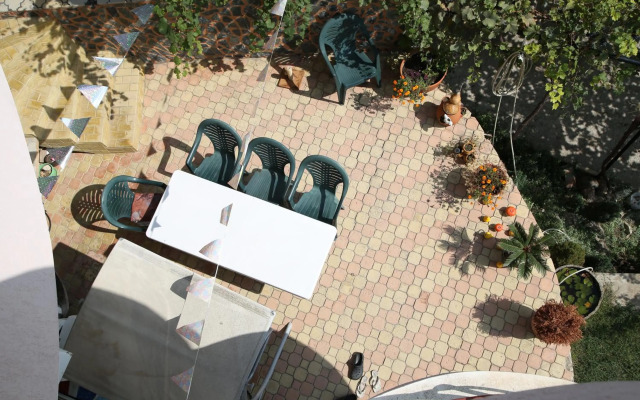 Popov Guest House