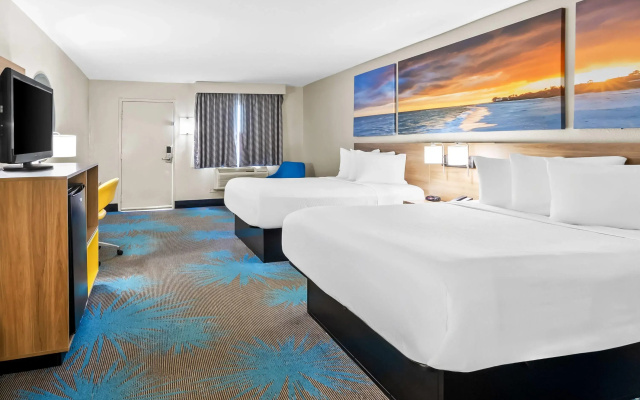 Days Inn by Wyndham Goose Creek