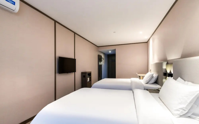 Atour Hotel (Hangzhou Binjiang Binwen Road)