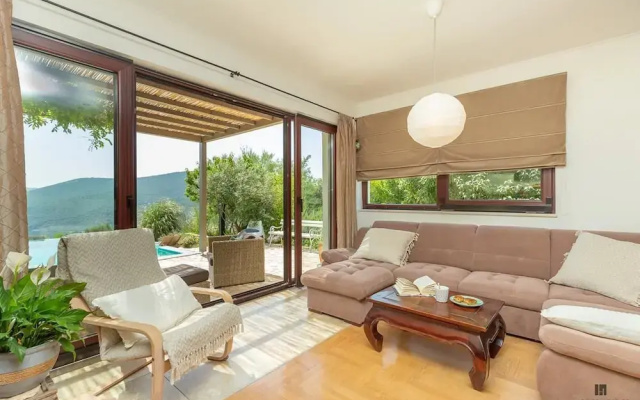 Hedera Estate, House Hedera