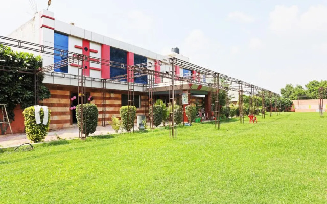 Shree Krishna Resort by OYO Rooms