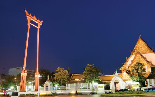 Sri Krungthep Hotel вид на фасад
