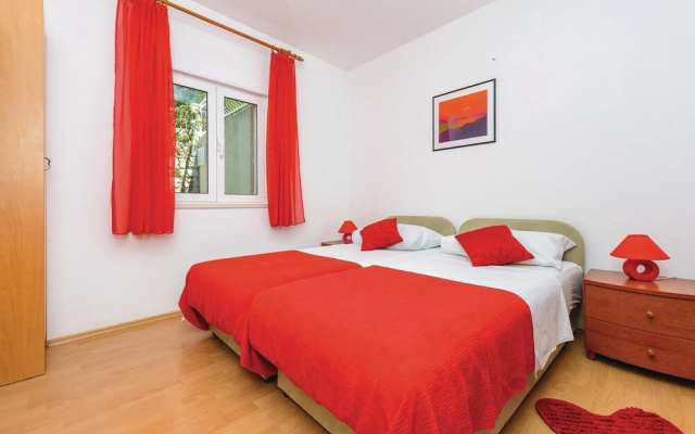 Awesome Home in Trsteno With Wifi and 7 Bedrooms