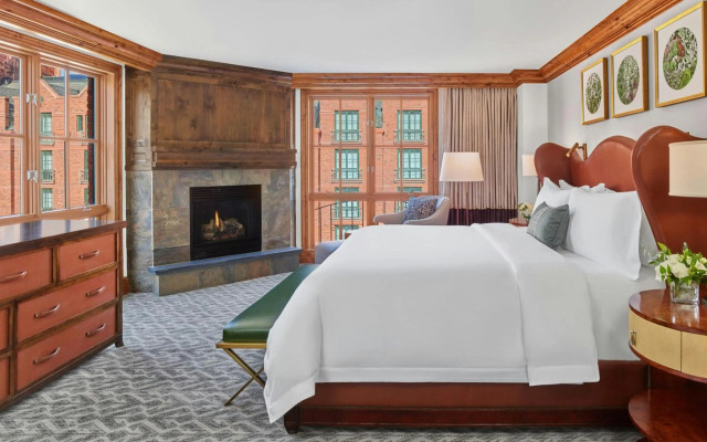 St. Regis Residence Club by Frias