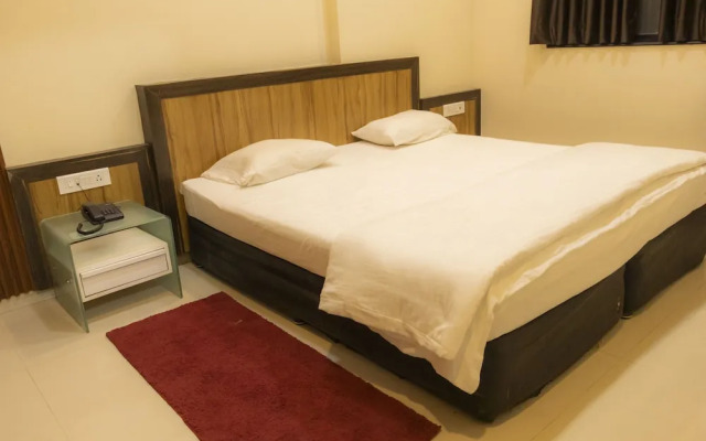 Shree Datta Hotel