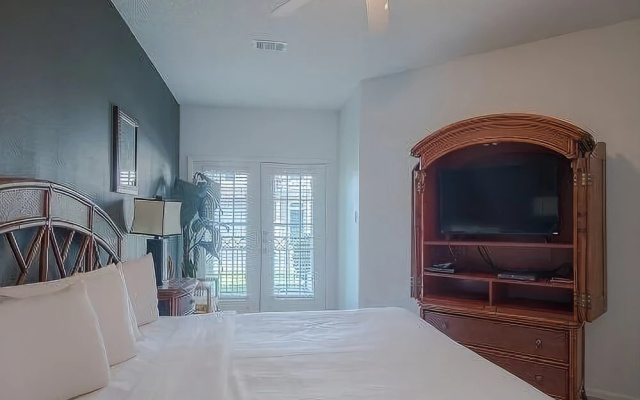 Legacy 2102 - 3 Br Condo