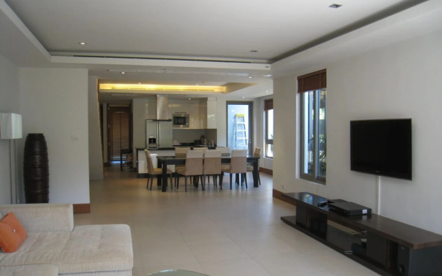 Pearl of Naithon Apartment