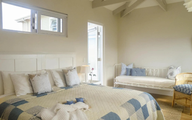 138 Marine Beachfront Guesthouse