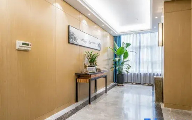 Hengrui Hotel (Yan'an Railway Station Nanniwan Airport)