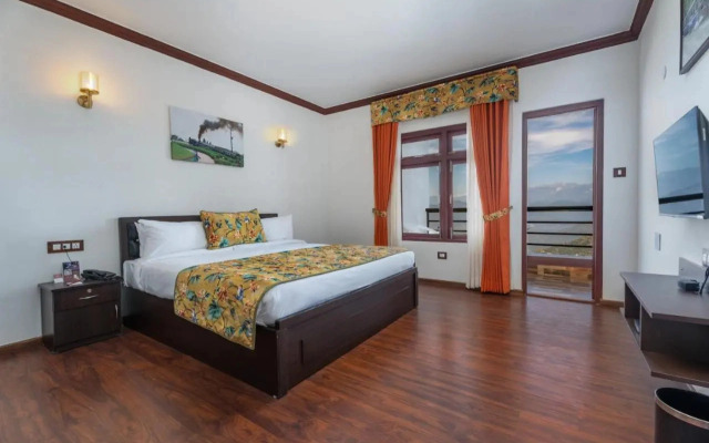 Summit Sherpa Mountain Hotel & Spa