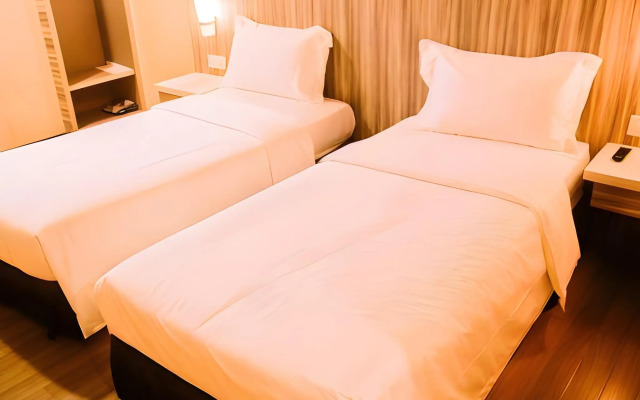 The Golden Bay Hotel Batam
