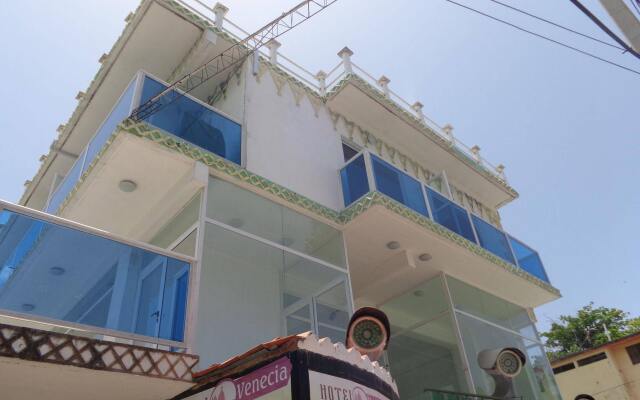 Rig Hotel Plaza Venecia Бока Чика вид на фасад