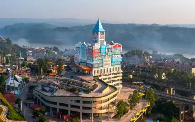 Mexin Colours Hotel