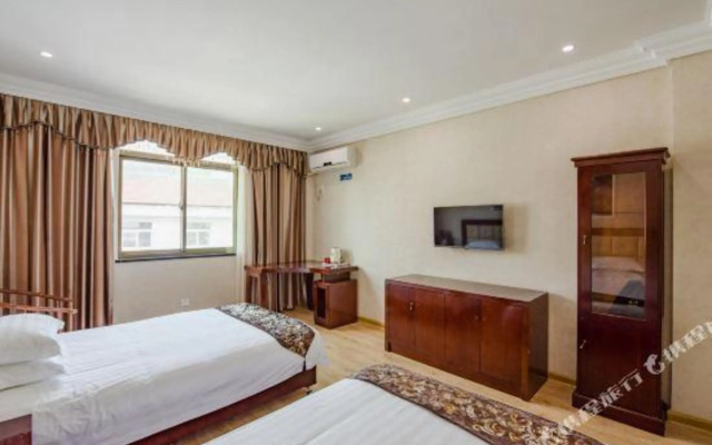 Xuancheng Jingmu Holiday Hotel