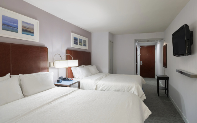 Hampton Inn Seaport Financial District