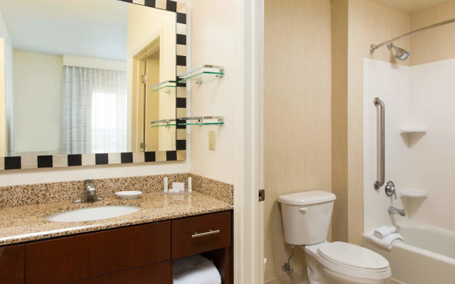Residence Inn by Marriott Kansas City Airport