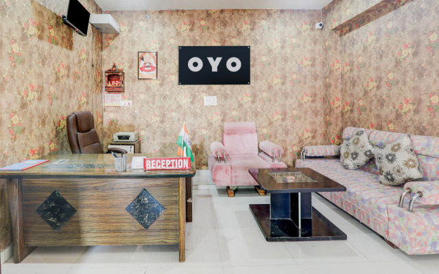 Hotel O Yash Raj Palace
