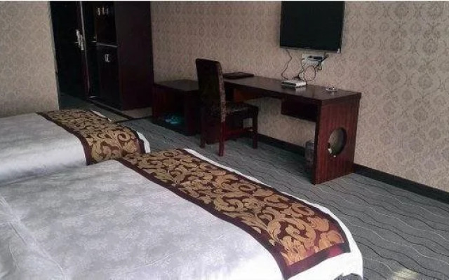 Yilu Harbour Holiday Hotel