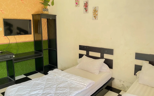 RedDoorz near Jalan Angsana Lubuk Linggau