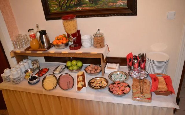 Hotel Anixis