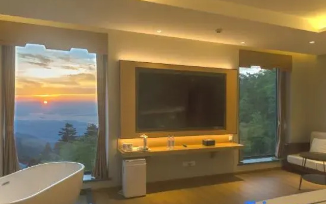 Meet at Lushan · Yunding Villa (Lushan Guling Town Xiaotianchi)