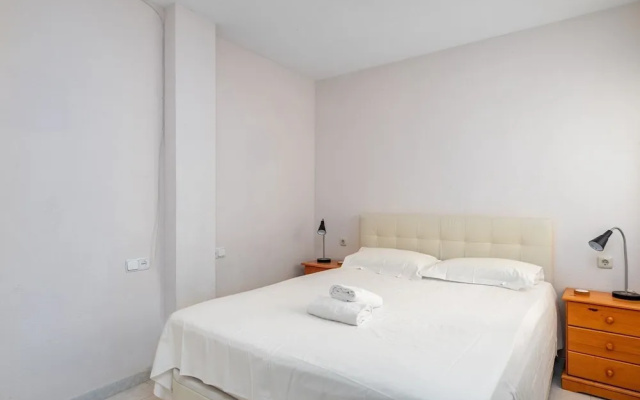 Central Gem Apartment Near the Beach Ref 134