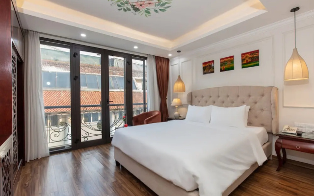 Golden Legend Palace Hotel