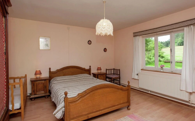 Beautiful Holiday Home With Garden in Belvaux