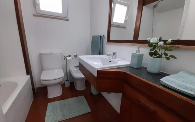 Carcavelos Surf Beach House