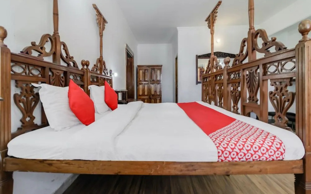 OYO 35498 Shimla British Resort