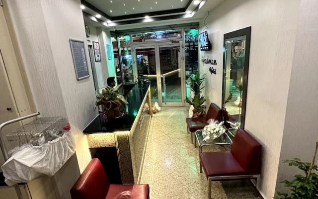 Headman Hotel