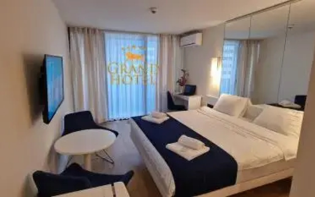 Grand Hotel ☆ Orbi City