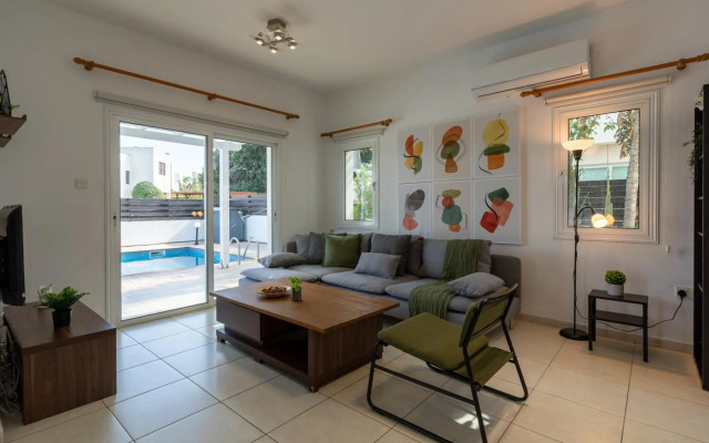 Casa Yasmina-3-Bedroom Villa in Protaras