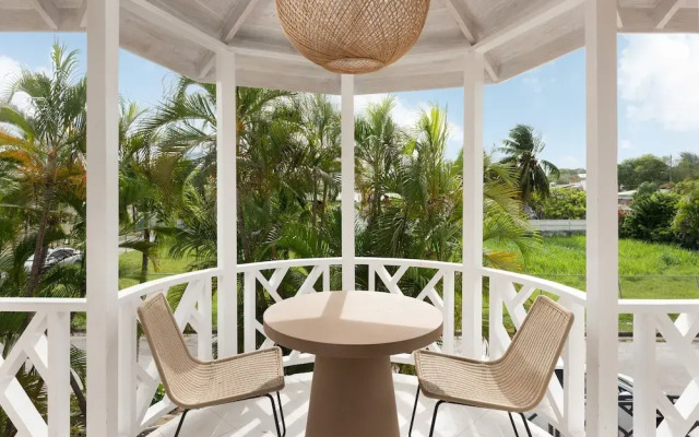Luxe Retreat With Private Pool - The June 4 Bedroom Villa