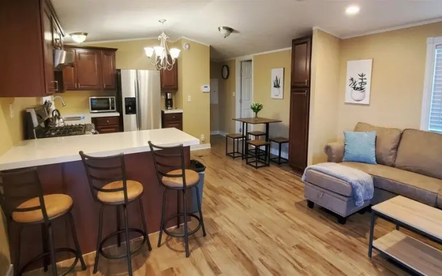 2705 Phoenix
